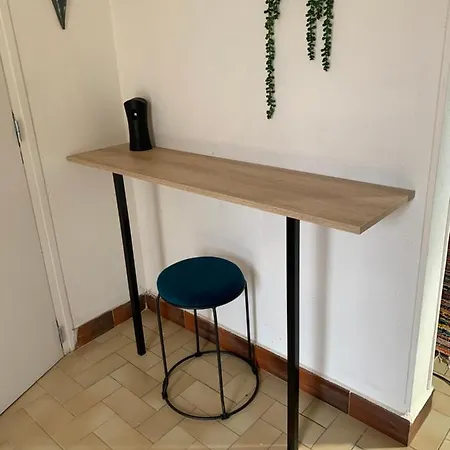 Studio Cosy, Piscine Terrasse Ensoleillee. Апартаменты *