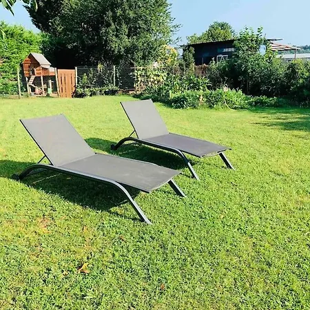 Studio Cosy, Piscine Terrasse Ensoleillee. Апартаменты