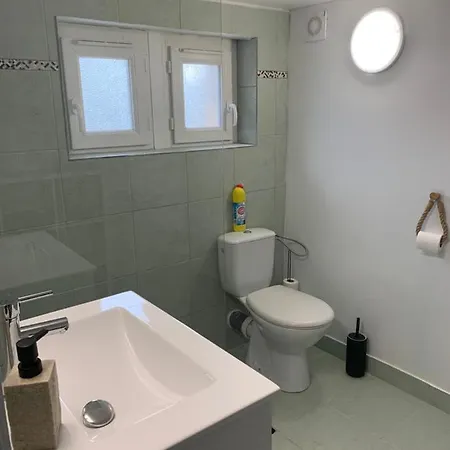 Studio Cosy, Piscine Terrasse Ensoleillee. Бержерак