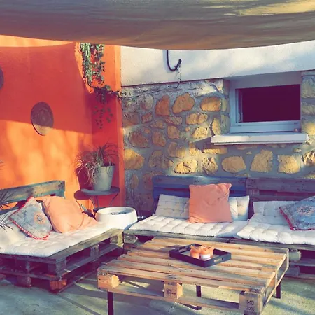 Апартаменты Studio Cosy, Piscine Terrasse Ensoleillee. Бержерак
